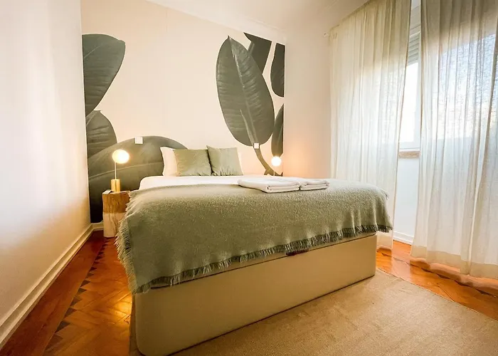 Pascoal - Lovely In The Heart Of * Lisboa