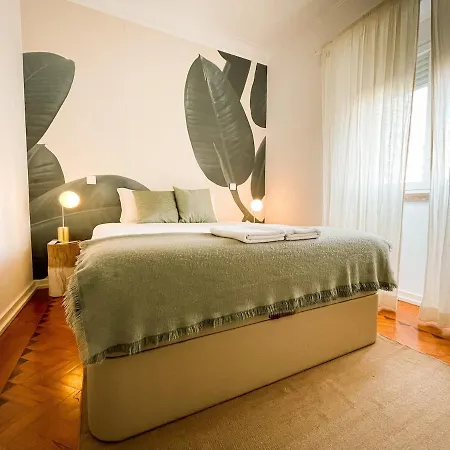 Pascoal - Lovely In The Heart Of * Lissabon